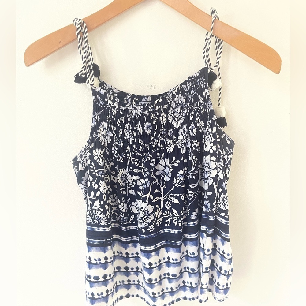 BB Dakota Womens Size M 100% Poly Tassel Straps White Blue Boho Crop Top